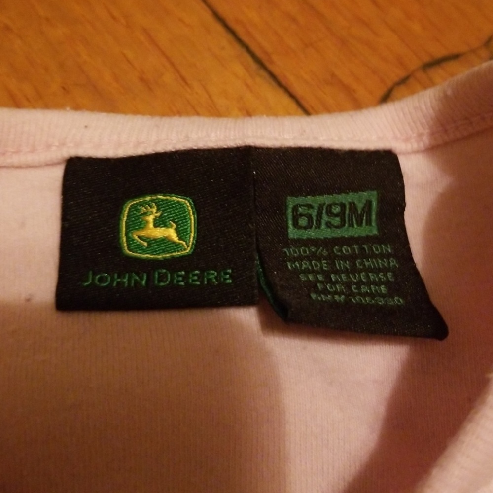 A cute baby top!! - Picture 3 of 3
